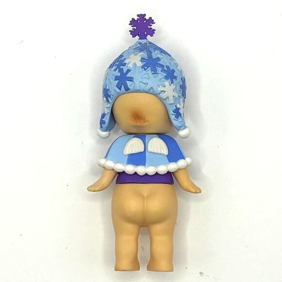 Sonny Angel Authentic Snowy, Limited Edition Sky Series Mini Figurine - NEW - Picture 2 of 5